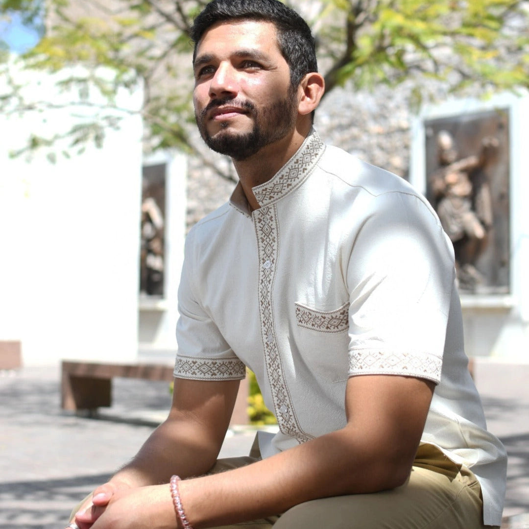 Embroidered Short Sleeve Guayabera Shirt CL